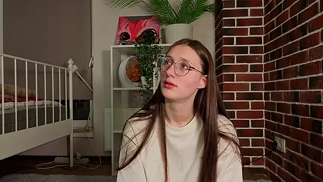 WinonaGue online show from 06.02.26