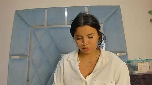 Lucy asm online show from 06.03.26