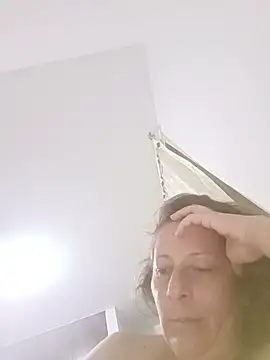 Nikki milf69 online show from 05.20.26