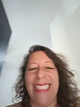 Nikki milf69 online show from 05.27.26