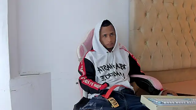 Snapshot of Supreme_Badboy chatting on 06.29.26 Supreme Badboy online show from 06.29.26