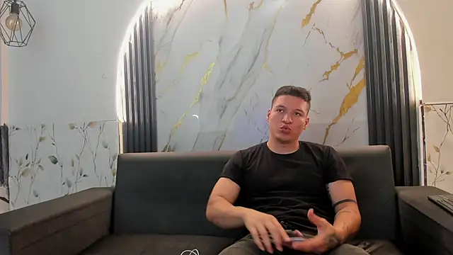 lucassimone  online show from 06.02.26