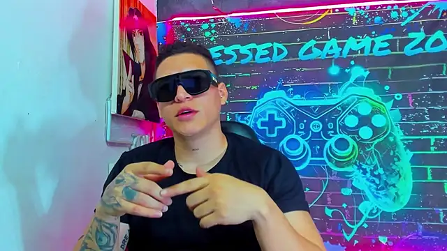 lucassimone  online show from 06.03.26