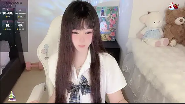 Snapshot of Mititii chatting on 05.23.26 Mititii online show from 05.23.26