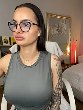 Snapshot of BabyyGirll_ chatting on 06.18.26 BabyyGirll online show from 06.18.26