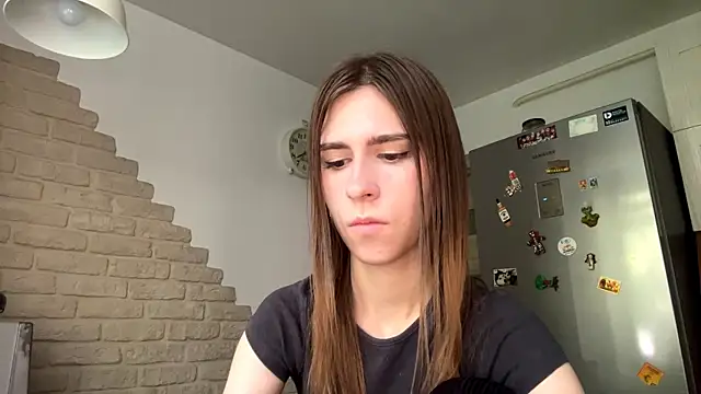 Snapshot of ZaraGuyette chatting on 07.13.26 ZaraGuyette online show from 07.13.26