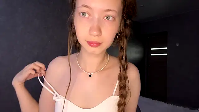 Emily Mur  online show from 07.08.26