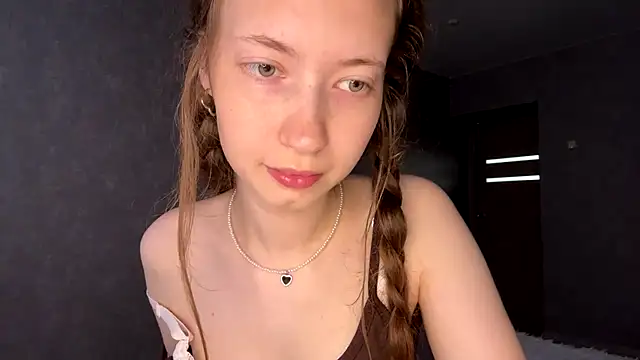 Emily Mur  online show from 07.14.26