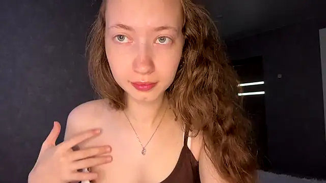 Emily Mur  online show from 07.21.26