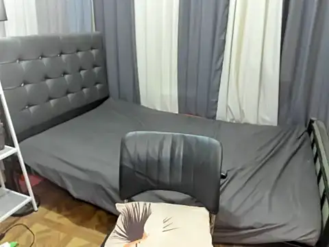 XTsUncutMargauxX online show from 05.20.26