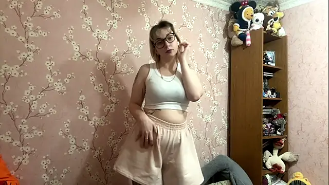 cloudcheek online show from 06.05.26