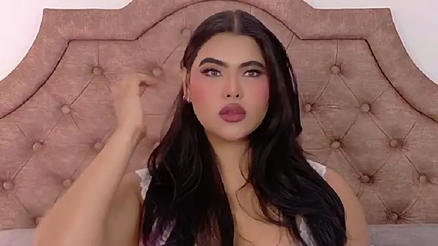 SophiaCollinss online show from 06.17.26