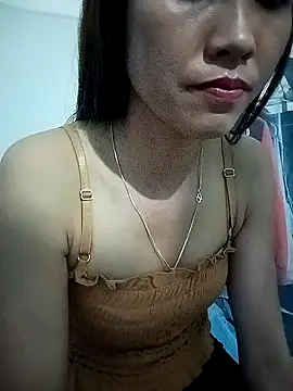 Snapshot of Suly-sweet chatting on 06.17.26 Suly-sweet online show from 06.17.26