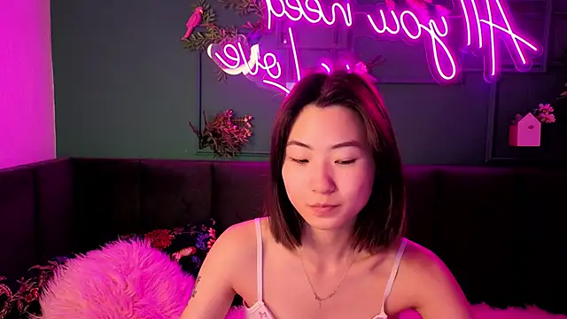 Runi Asian online show from 06.22.26