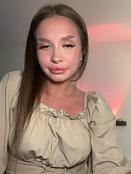 Snapshot of BeautyBella_ chatting on 06.13.26 BeautyBella online show from 06.13.26
