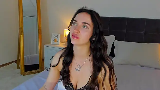 KellyWhites online show from 06.05.26