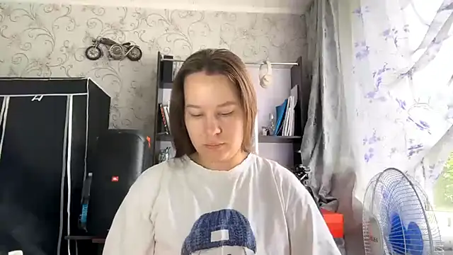 KathyrnEdmison online show from 06.04.26