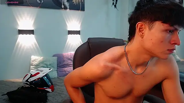 Snapshot of drago_ivan chatting on 05.31.26 drago ivan online show from 05.31.26