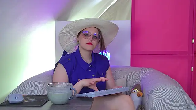 AlexaAvery online show from 06.23.26