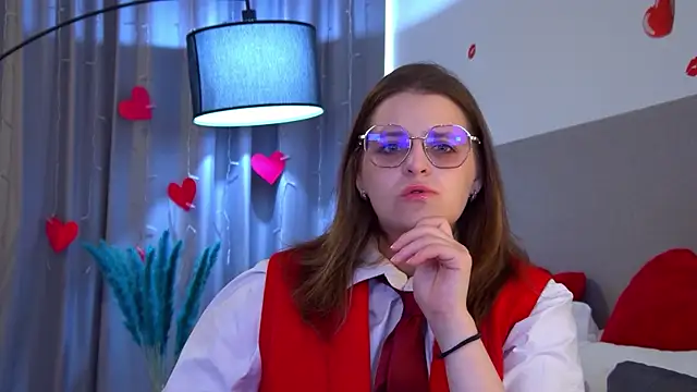 AlexaAvery online show from 07.16.26