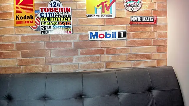 Snapshot of foxy_antonela chatting on 07.14.26 foxy antonela online show from 07.14.26