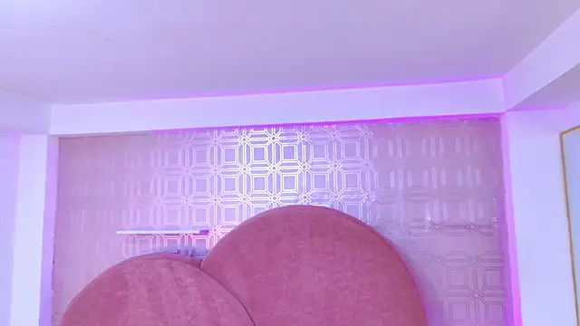 Lea Blake online show from 06.04.26