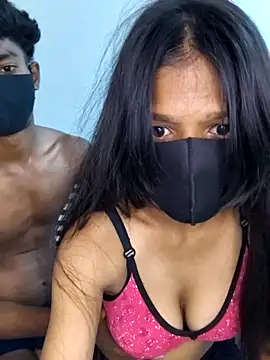 Snapshot of Swt_Couple chatting on 05.18.26 Swt Couple online show from 05.18.26