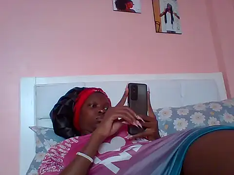 Snapshot of shantell_1 chatting on 06.07.26 shantell 1 online show from 06.07.26