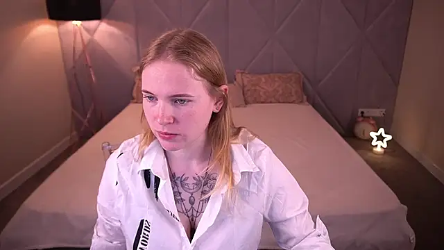 NikkyReyyy online show from 05.25.26