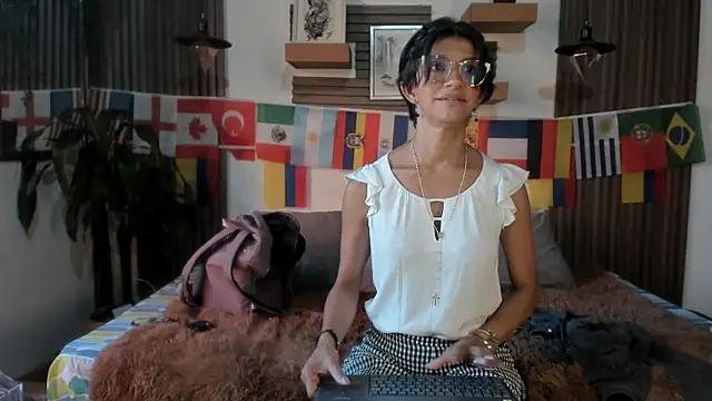 Snapshot of Evaa_campbell chatting on 07.11.26 Evaa campbell online show from 07.11.26