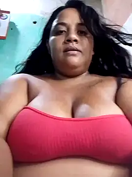 Snapshot of sexy-latina24u chatting on 06.09.26 sexy-latina24u online show from 06.09.26