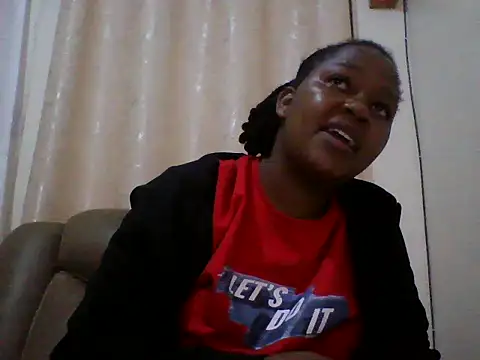 Snapshot of sexy_dove chatting on 07.13.26 sexy dove online show from 07.13.26