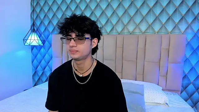 Sofia-Ethan online show from 07.11.26