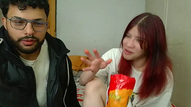 Snapshot of LYNN_N_SAMMAEL chatting on 06.19.26 LYNN N SAMMAEL online show from 06.19.26