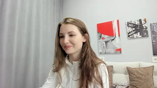 Shyly  Lisa online show from 05.30.26