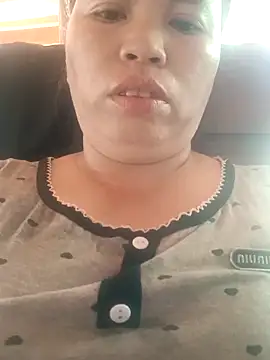 Snapshot of -Yeyi- chatting on 05.23.26 -Yeyi- online show from 05.23.26