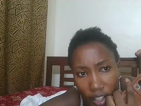 Snapshot of misspretty001 chatting on 07.22.26 misspretty001 online show from 07.22.26