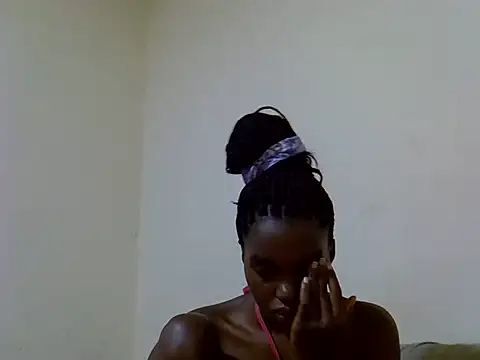Snapshot of princess_scovia chatting on 06.02.26 princess scovia online show from 06.02.26