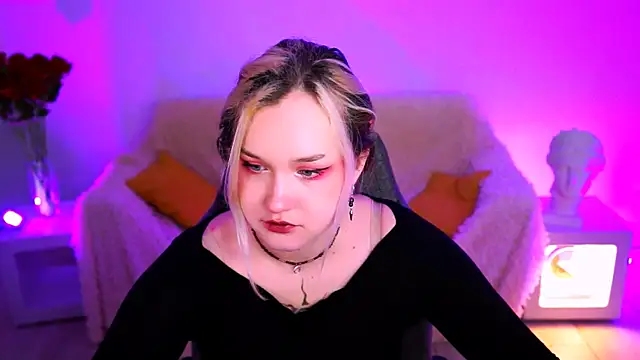 ViolettWoods online show from 06.03.26