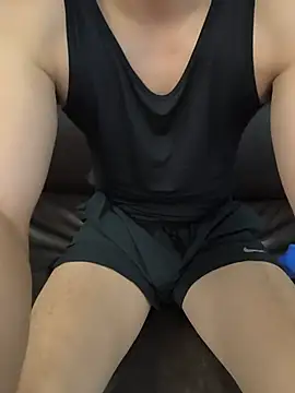 Snapshot of HungasiancockTW chatting on 05.17.26 HungasiancockTW online show from 05.17.26