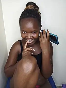 Snapshot of little_creamy chatting on 07.18.26 little creamy online show from 07.18.26
