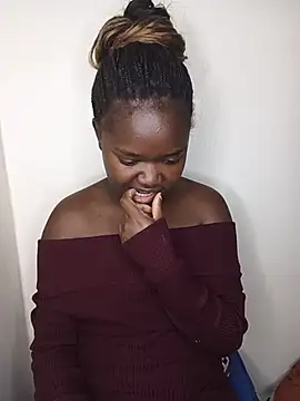 Snapshot of little_creamy chatting on 07.19.26 little creamy online show from 07.19.26