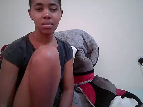 Snapshot of MidnightNala chatting on 06.27.26 MidnightNala online show from 06.27.26