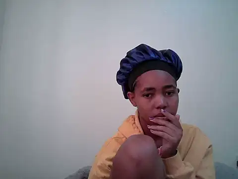 Snapshot of MidnightNala chatting on 07.15.26 MidnightNala online show from 07.15.26