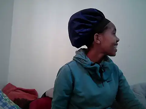 Snapshot of MidnightNala chatting on 07.22.26 MidnightNala online show from 07.22.26