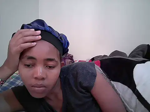 Snapshot of MidnightNala chatting on 07.30.26 MidnightNala online show from 07.30.26