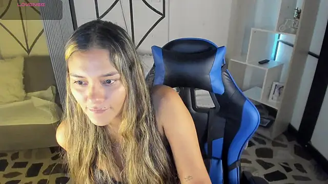 SophieWatson  online show from 07.10.26