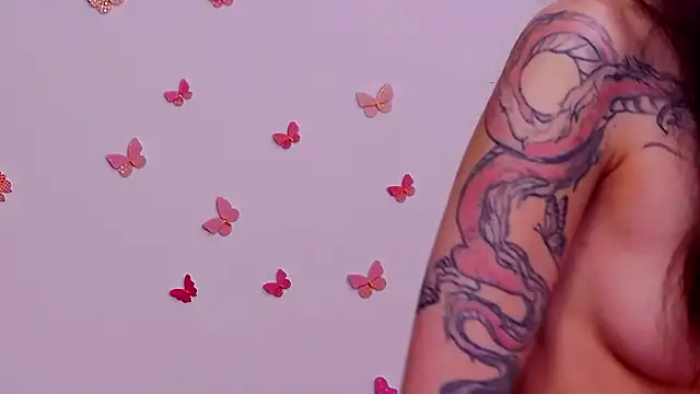 Daisy Blush online show from 05.23.26