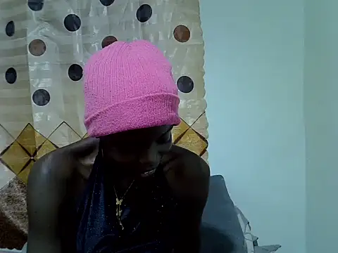 Snapshot of Pretty_min chatting on 06.19.26 Pretty min online show from 06.19.26