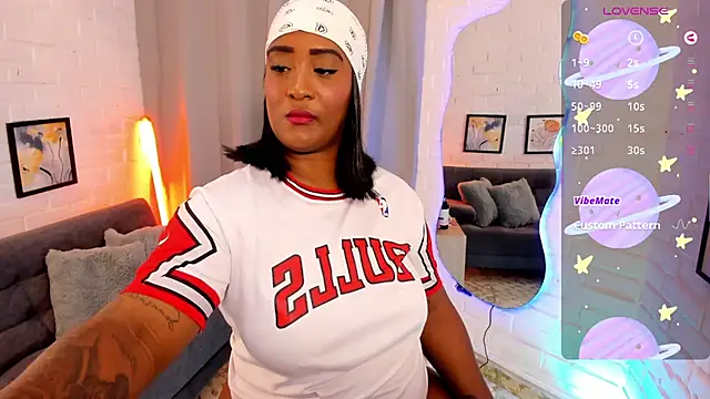 Snapshot of alison_daniels_ chatting on 09.23.25 alison daniels online show from 09.23.25